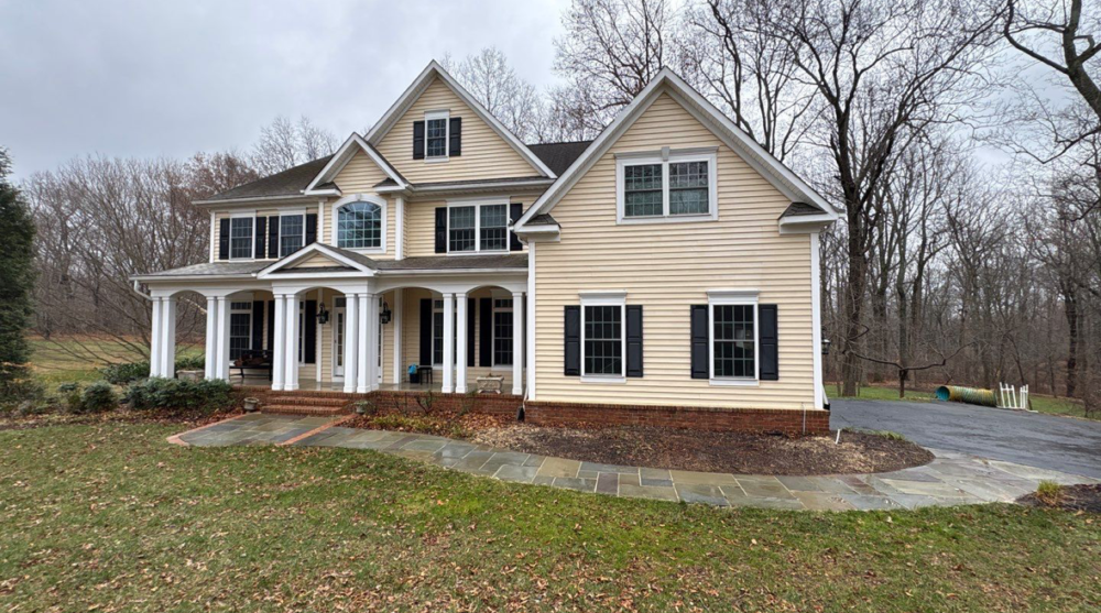 Glenwood home after house washing